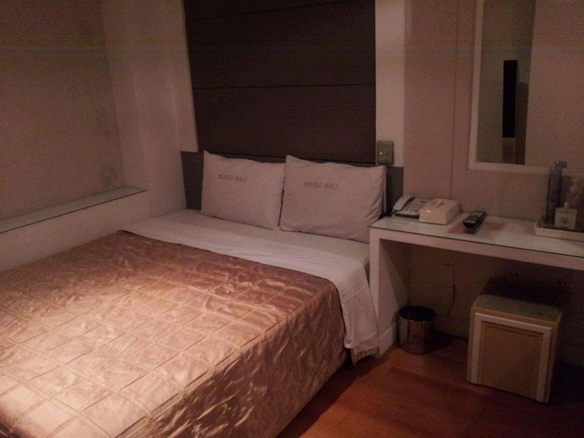 Bali Tourist Hotel Seoul Exterior photo